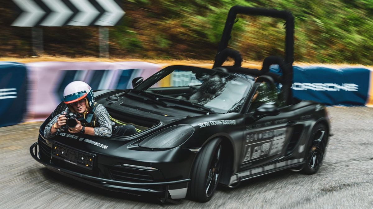 Porsche stvořilo unikátní sporťák pro odvážné fotografy